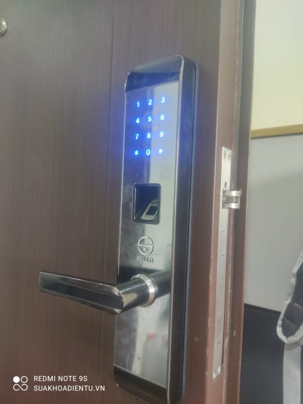 Sửa khóa Sello