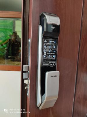 Khóa samsung không tự động khóa cửa