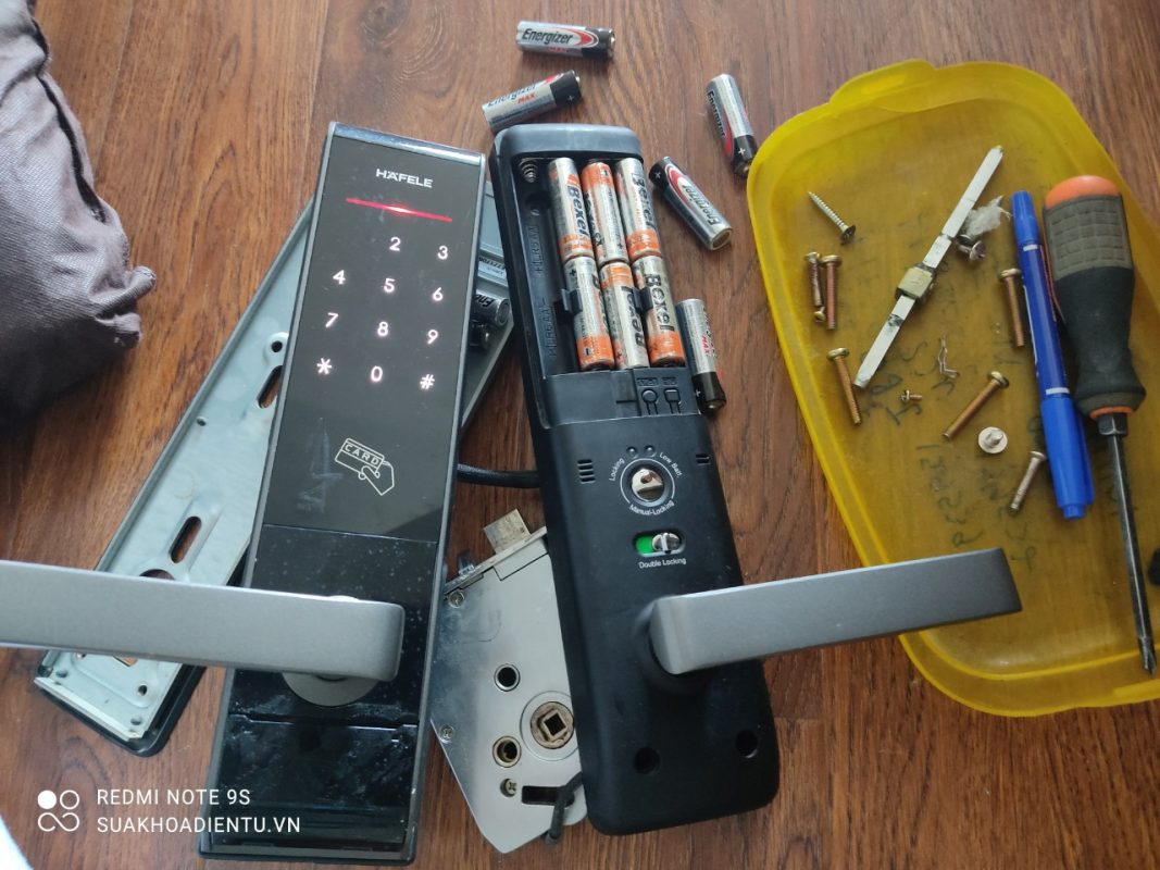 Những lỗi thường gặp trên khóa cửa Hafele