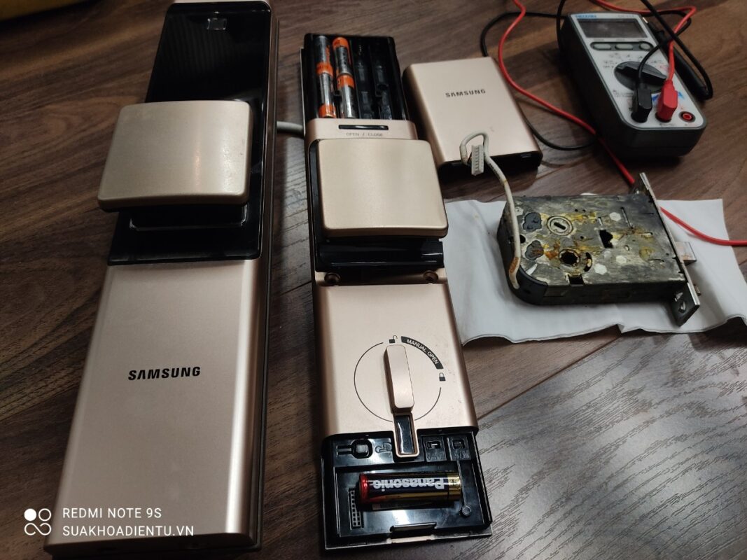 Sửa khóa Samsung DR719