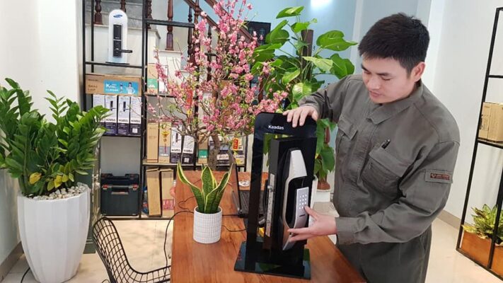 Sửa khóa vân tay Kaadas