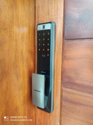 Sửa khóa cửa vân tay Samsung DP609 lỗi mạch điện