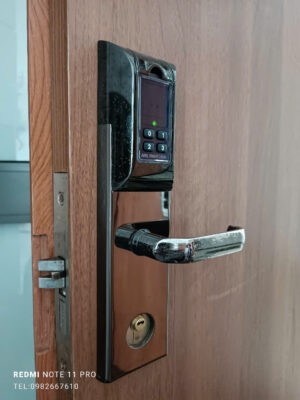 Sửa khóa Adel4920 tại Mỹ Đình Plaza